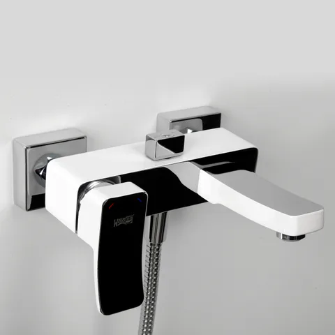 Аллер (Aller) 1061W Смеситель для ванны с коротким изливом