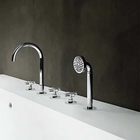 Fantini Icona Classic Смеситель на борт ванны, 5 отв., излив 160мм, с ручн.душем, цвет: хром