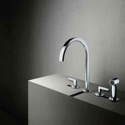 Fantini Icona Deco Смеситель для кухни, 4 отв, без донного клапана, излив 215мм, с ручн душем, цвет: хром