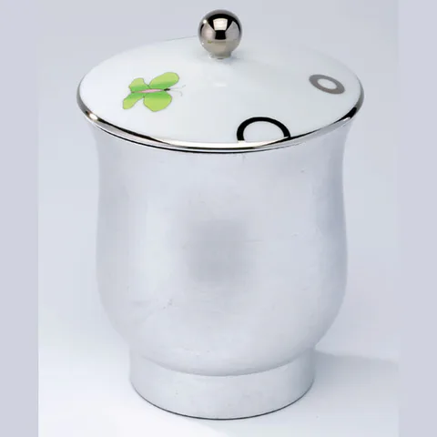 THG CAPUCINE VERT DECOR PLATINE Китайская лакированная коробка с белой керамической крышкой &Oslash;126 мм., middle size, декор платина/зеленый, цвет платина