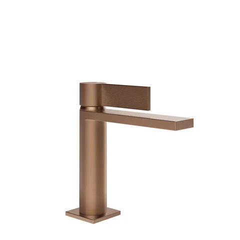 GESSI  INVERSO RIGATO Смеситель для раковины с донным клапаном "Stop&Go" и соединительными шлангами, цвет: Copper Brushed PVD